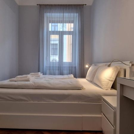 Light Blue Apartment Trieste Esterno foto