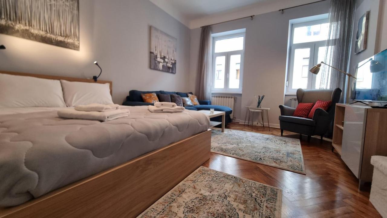Light Blue Apartment Trieste Esterno foto